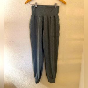 Athleta XS Grey Heathered Salutation Jogger